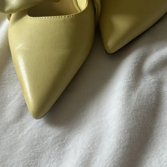 ZARA yellow flats - Picture 4 of 5